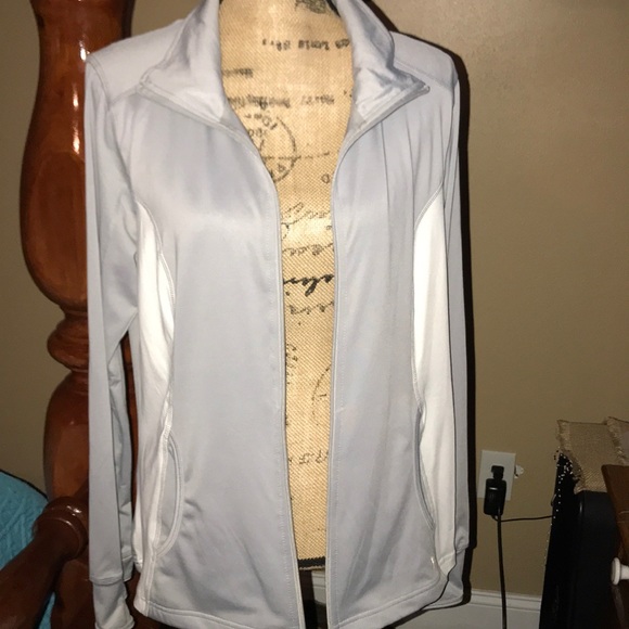 NWOT nice grey zip up jacket - Picture 6 of 8